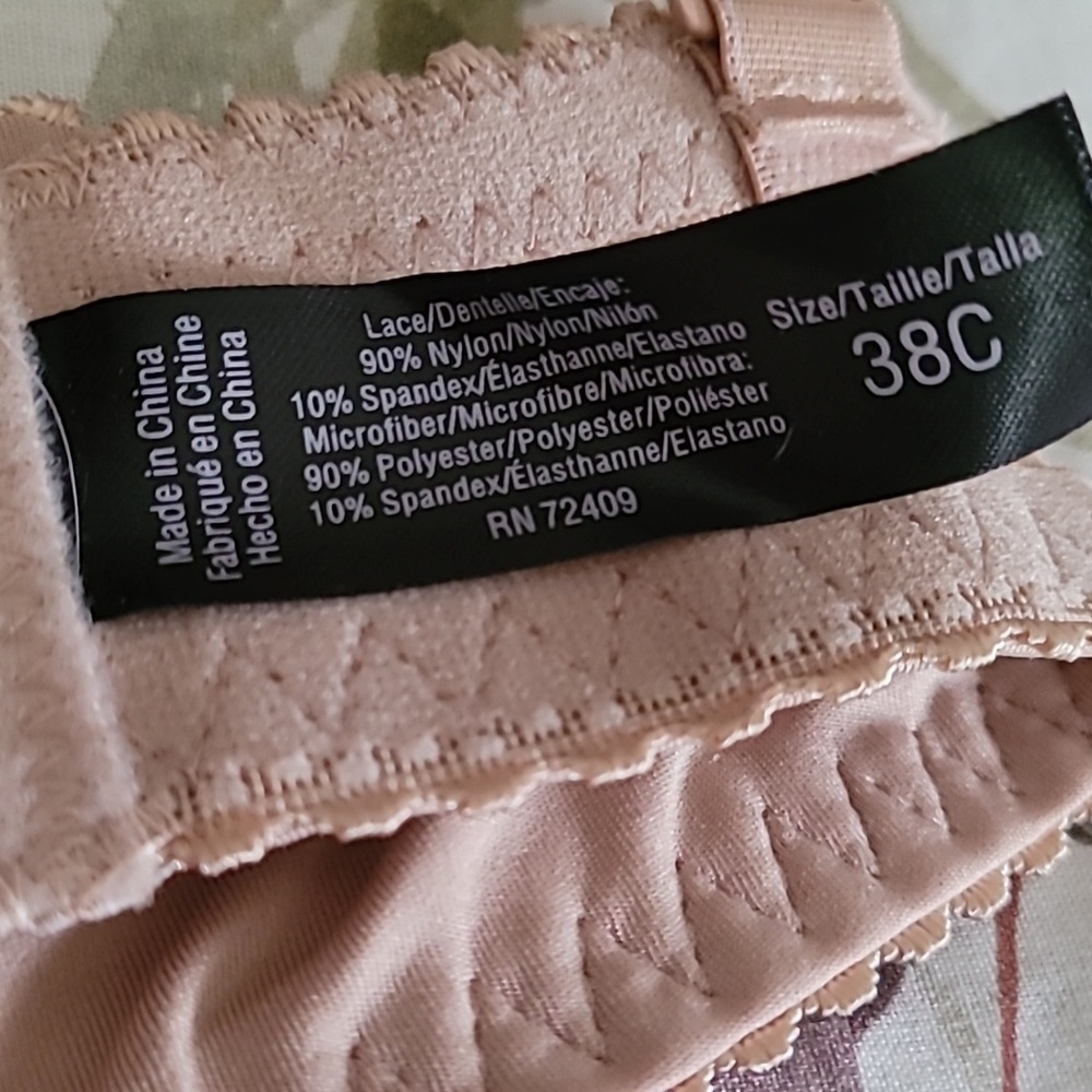 5 new or nearly new bras - Picture 7 of 7